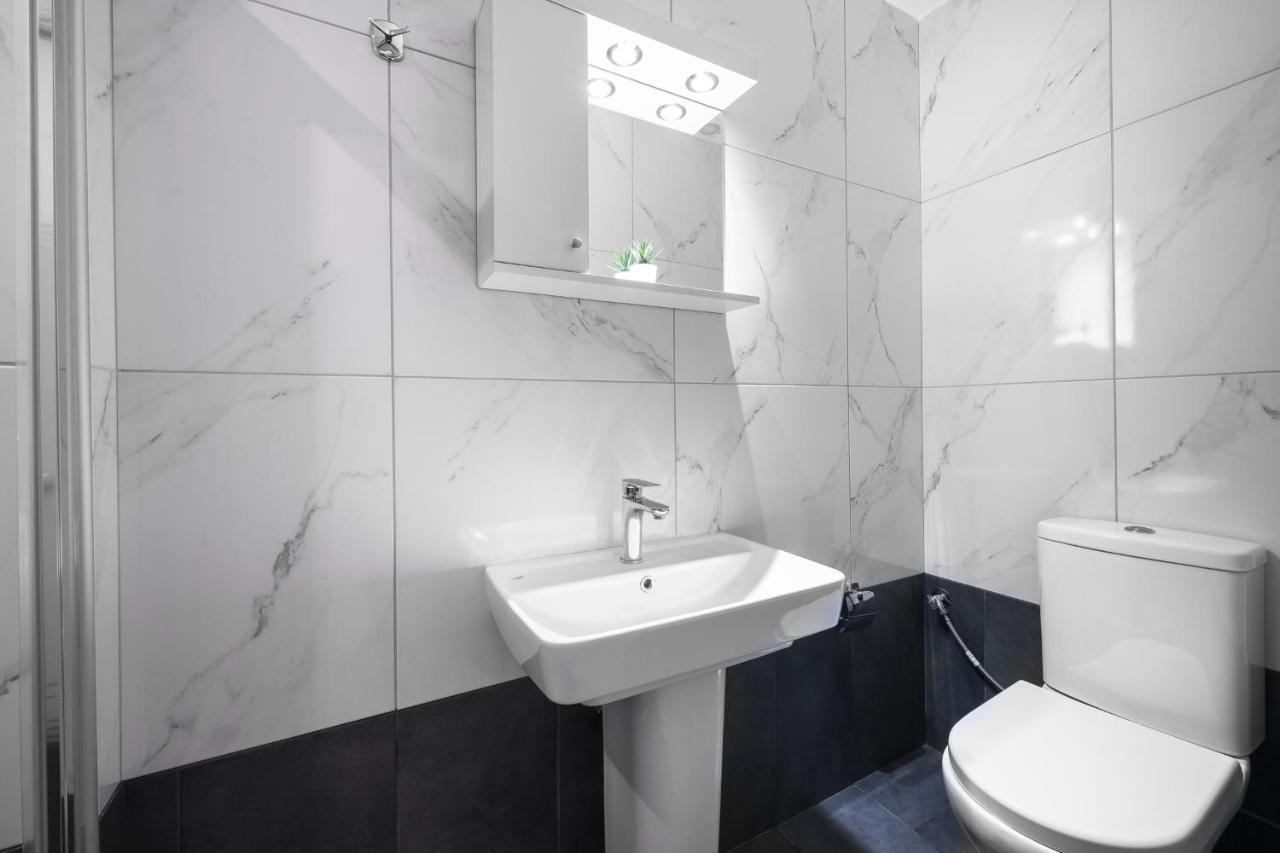 Breez Apartments, The Luxury Suites Thessaloníki Exteriör bild