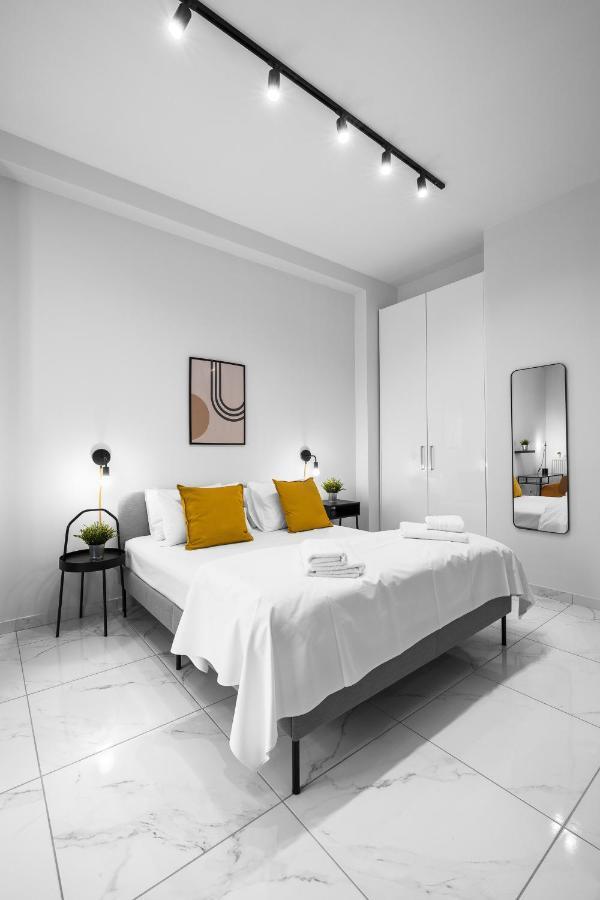 Breez Apartments, The Luxury Suites Thessaloníki Exteriör bild