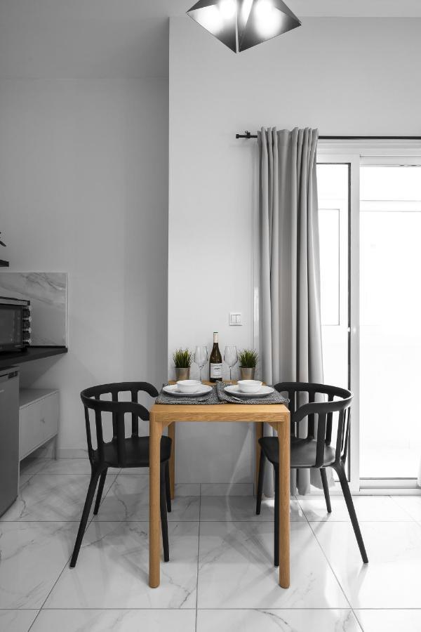 Breez Apartments, The Luxury Suites Thessaloníki Exteriör bild