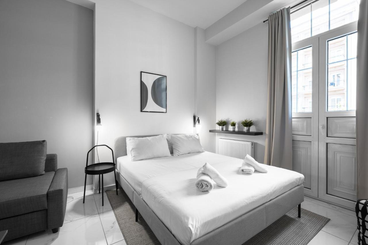 Breez Apartments, The Luxury Suites Thessaloníki Exteriör bild